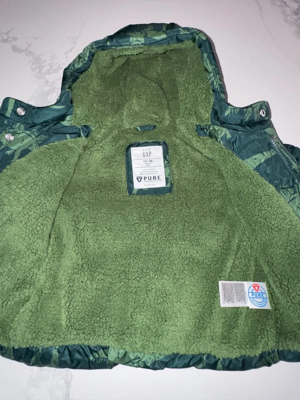 Baby GAP Cozy Dinosaur Puffer Jacket Boys’ 12-18M